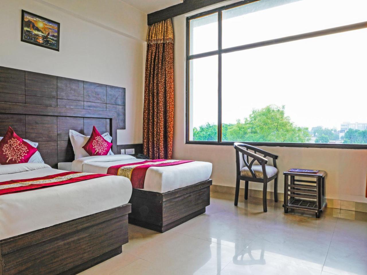 Madhu Resort Agra  Eksteriør billede